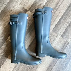 Hunter Original Tall Matte Rain Boots - Navy Blue
